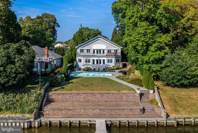 1501 Shore Rd, Middle River