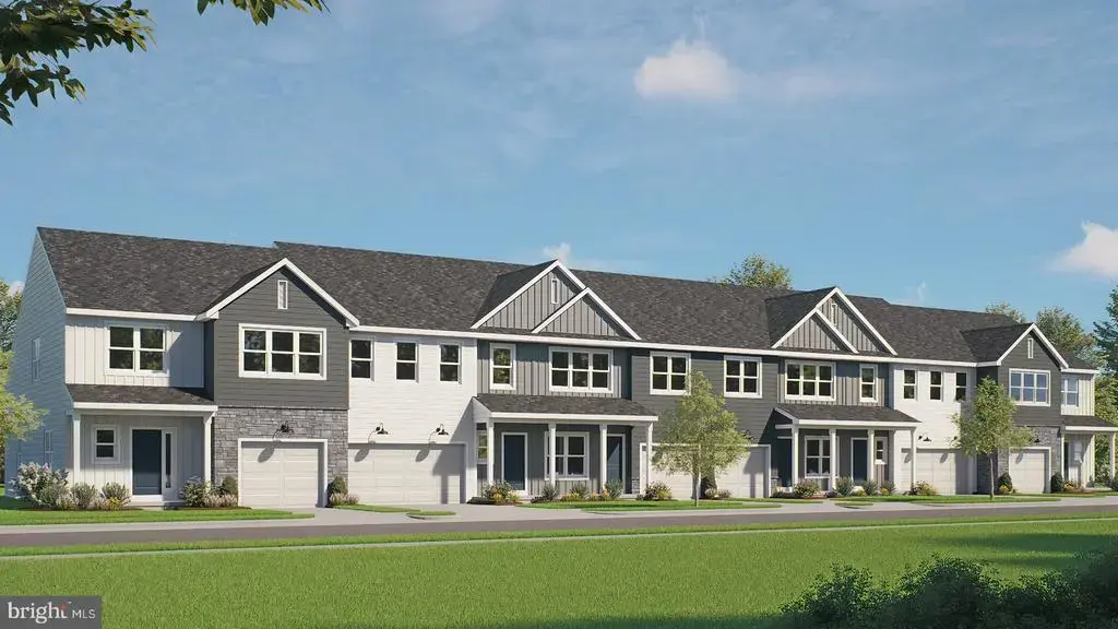 8 Arcadia Dr, ELIZABETHTOWN