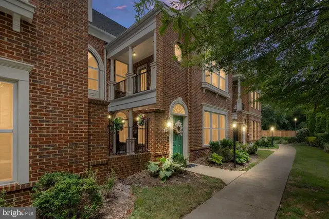 8605 Liberty Trl, Manassas