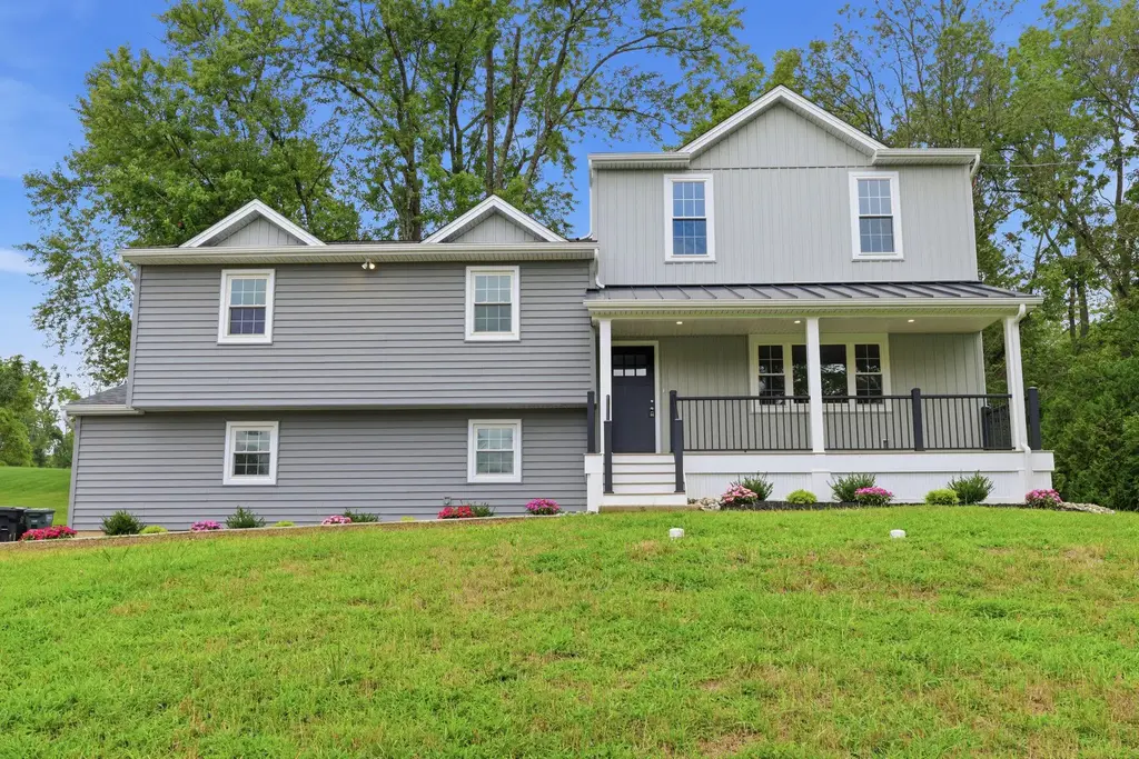 886 Sackettsford Rd, IVYLAND