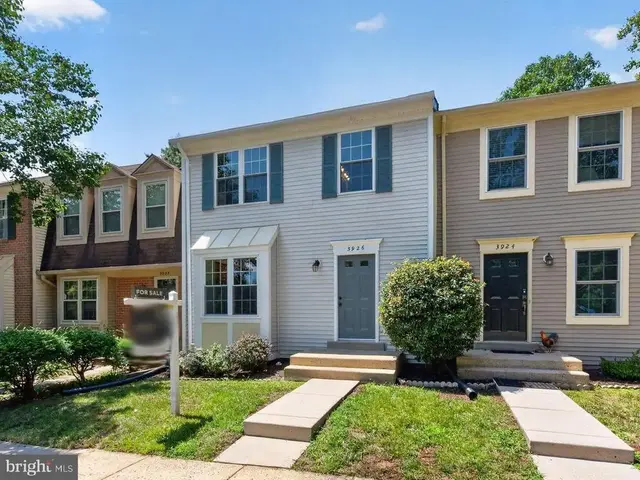 3926 Collis Oak Ct, Fairfax