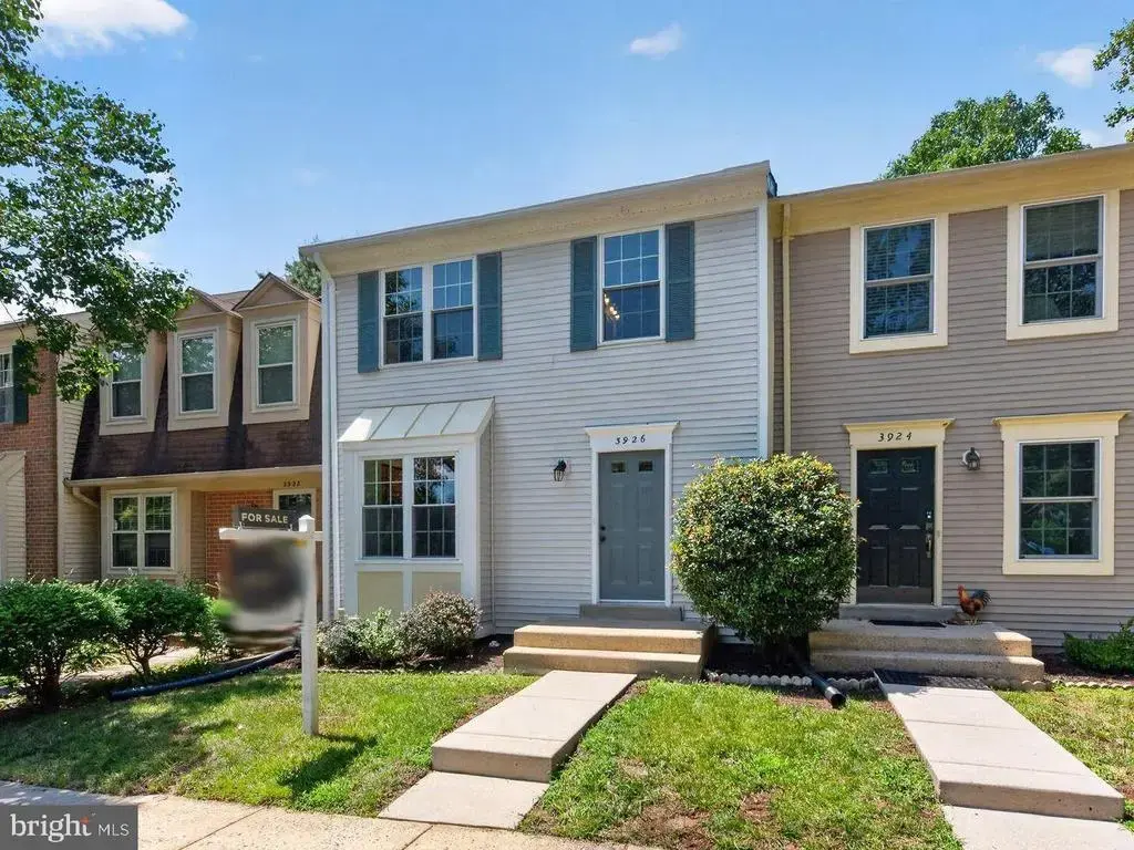 3926 Collis Oak Ct, FAIRFAX