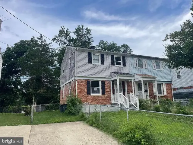 5902 Shoshone Dr, Oxon Hill
