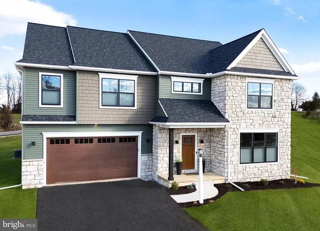 447 Parkside Way, LITITZ