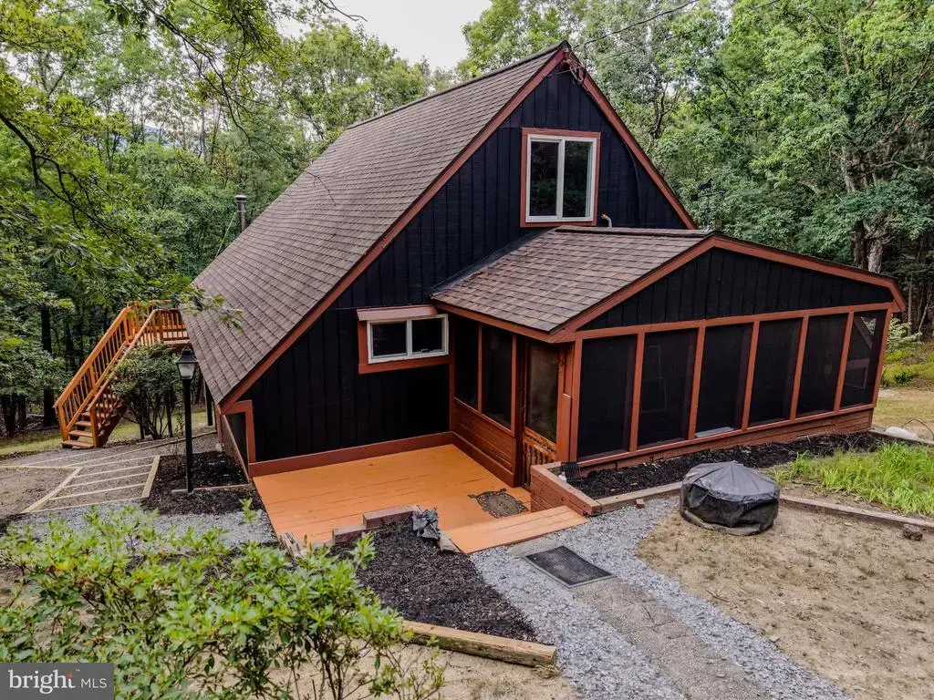 843 Cedar Run Ln, GREAT CACAPON