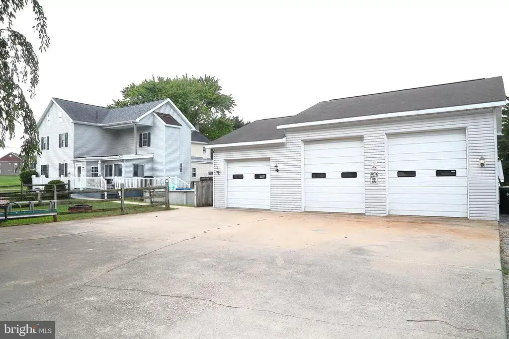 62 Stevens Rd, STEVENS