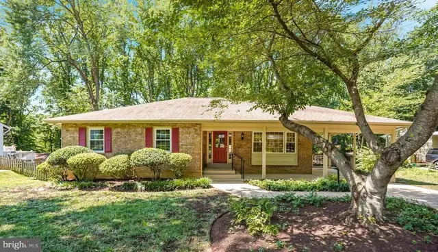 12204 Harbor Dr, Woodbridge