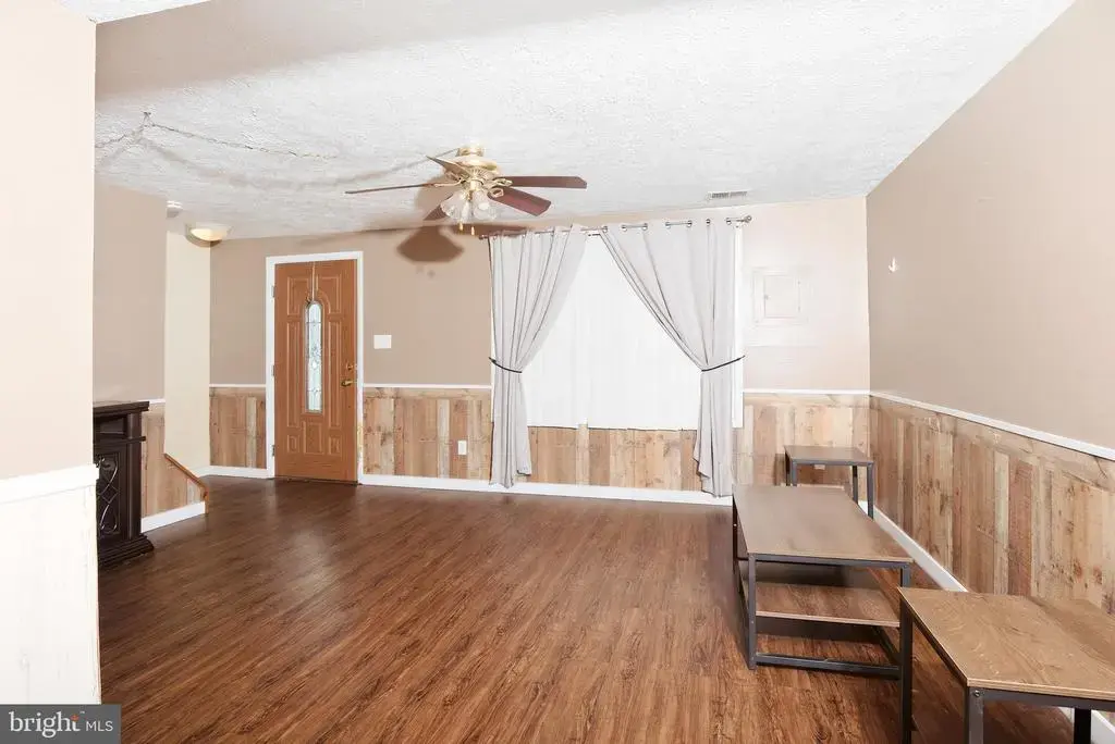 111 Quail Ct, ELKTON