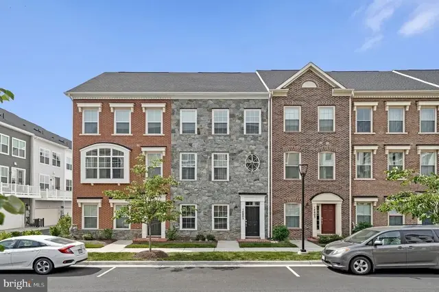 14803 Retreat Blvd, Chantilly