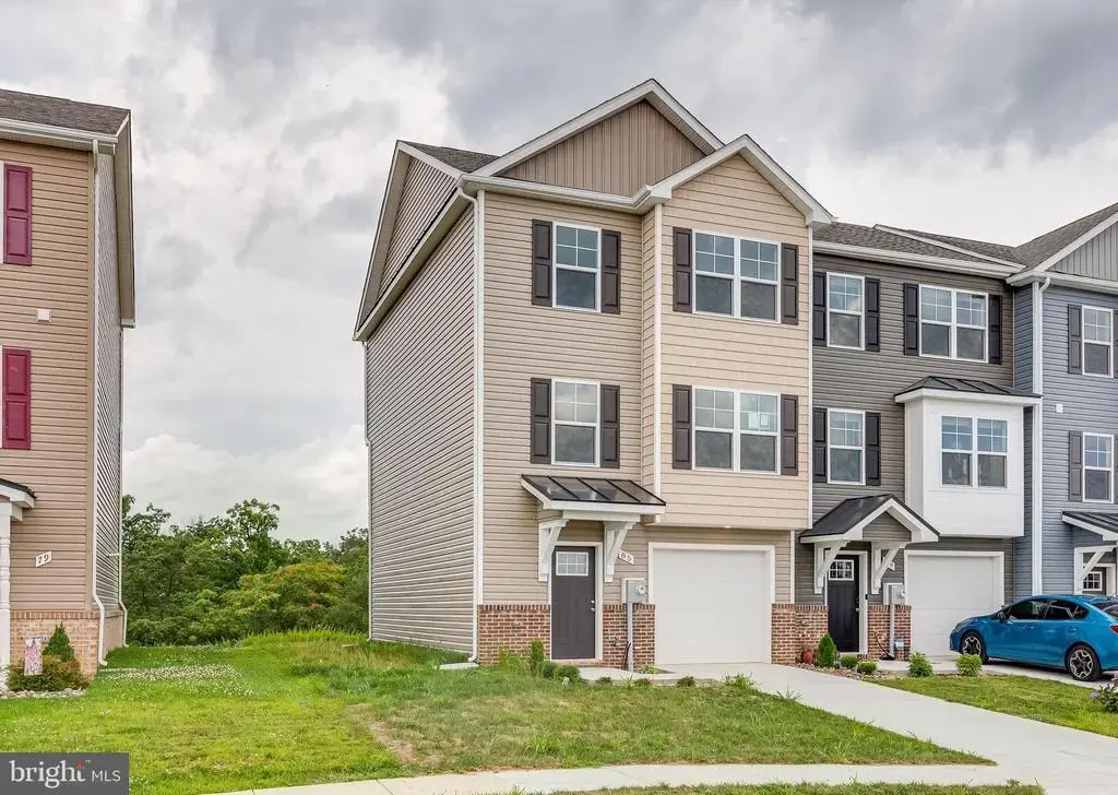 85 Moses Dr, MARTINSBURG