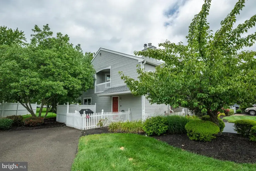 630-b Rose Hollow Dr, YARDLEY