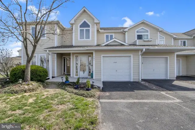 297 Lakeside Dr #71d, Lewes