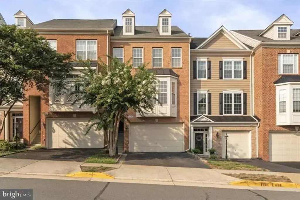 43770 Lees Mill Sq, LEESBURG