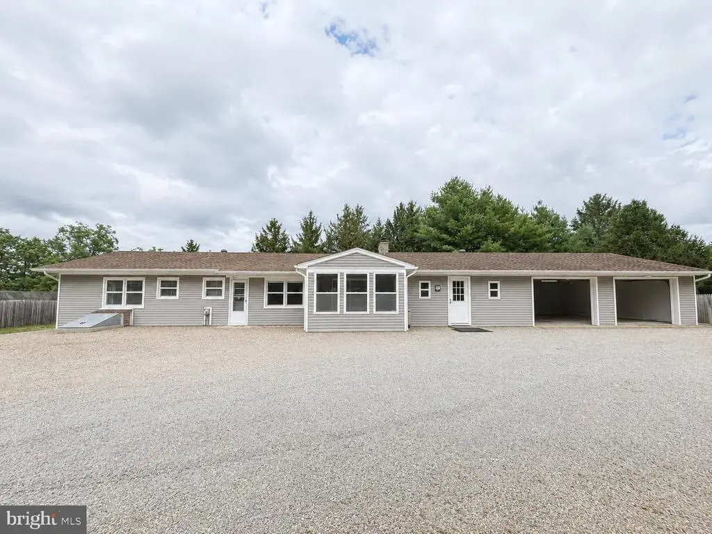 99 Old Halfway Rd, BARNEGAT