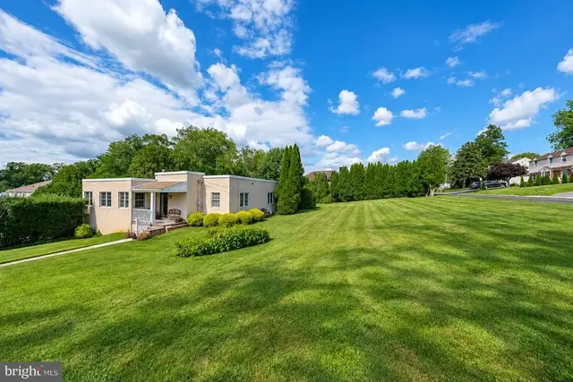 1416 Steel Rd, Havertown