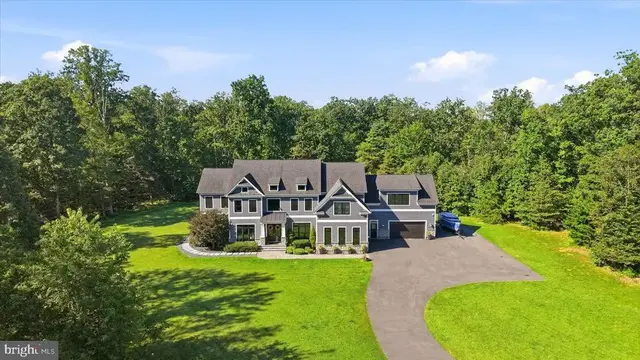 40957 Waxwing Dr, Leesburg