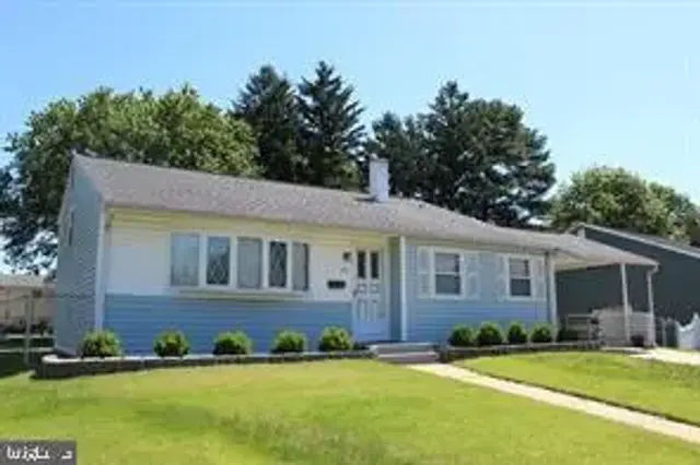 22 Carole Rd, Newark
