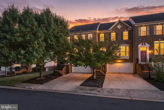 19232 Kepharts Mill Ter, Leesburg