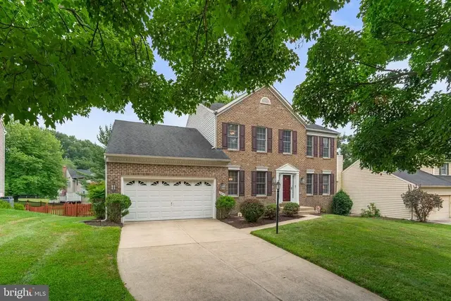 2859 Country Ln, Ellicott City