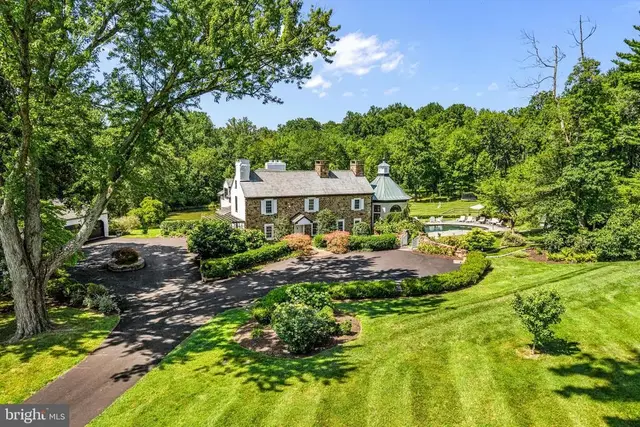 418-420 Dutton Mill Rd, Malvern