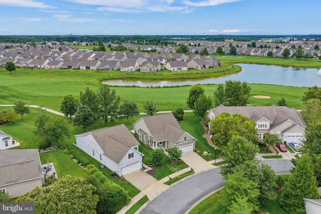 16 Blue Heron Ct, BRIDGEVILLE