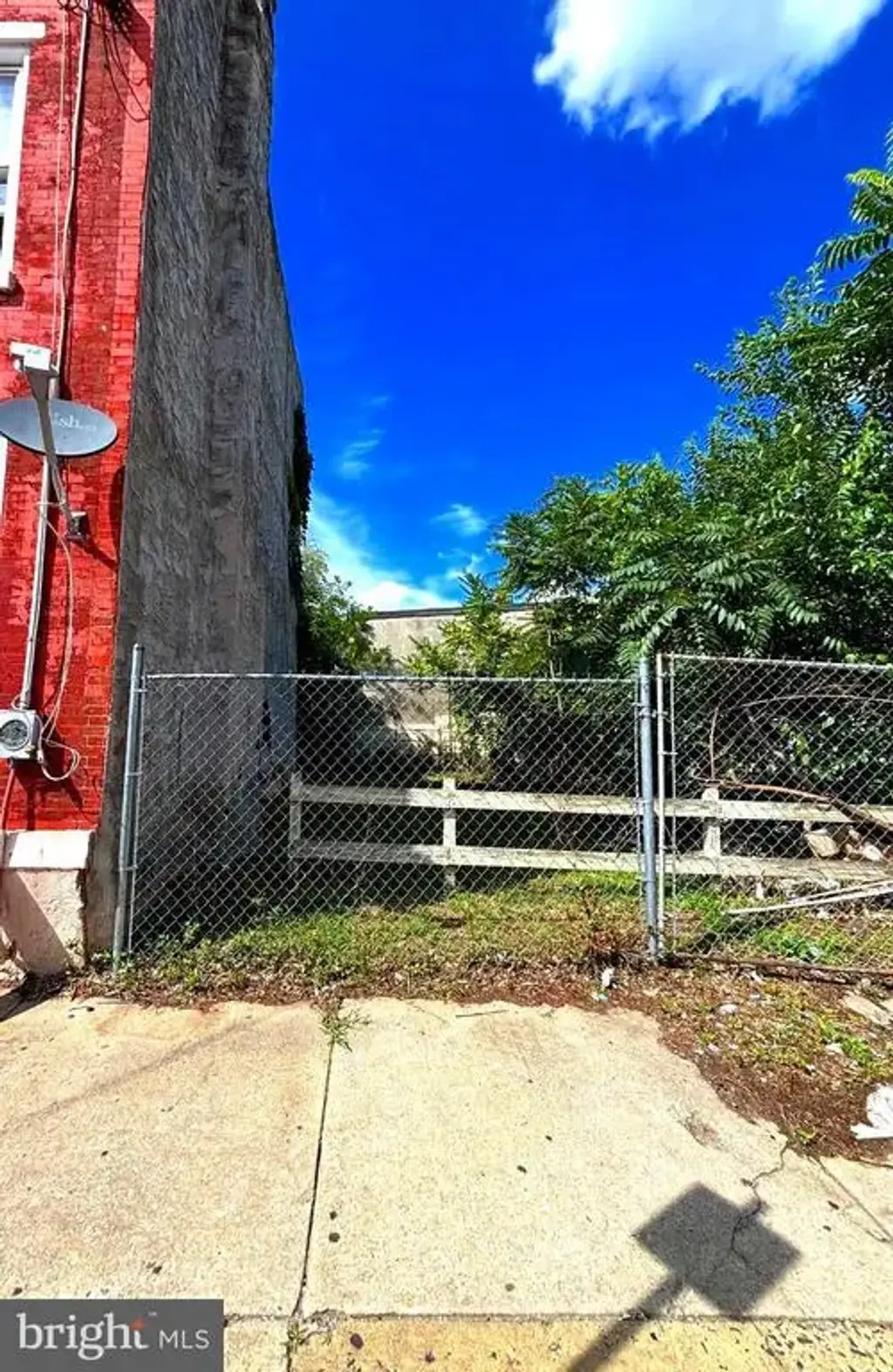 627 W Cumberland St, PHILADELPHIA