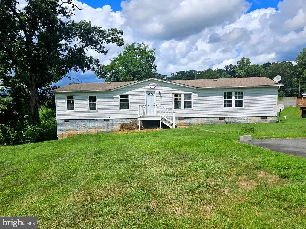 8099 James Monroe, CULPEPER