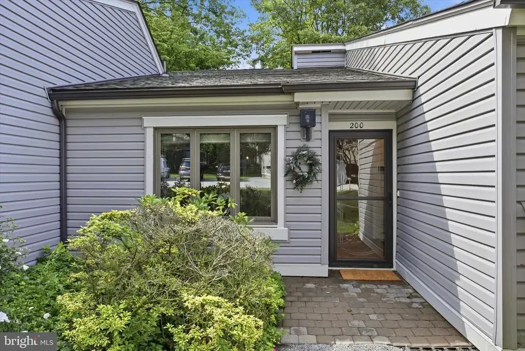 200 Chandler Dr, WEST CHESTER
