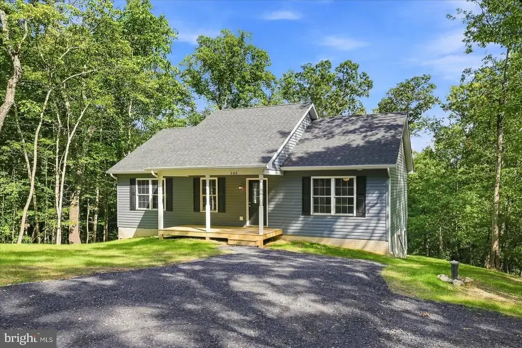302 Pheasant Dr, WINCHESTER