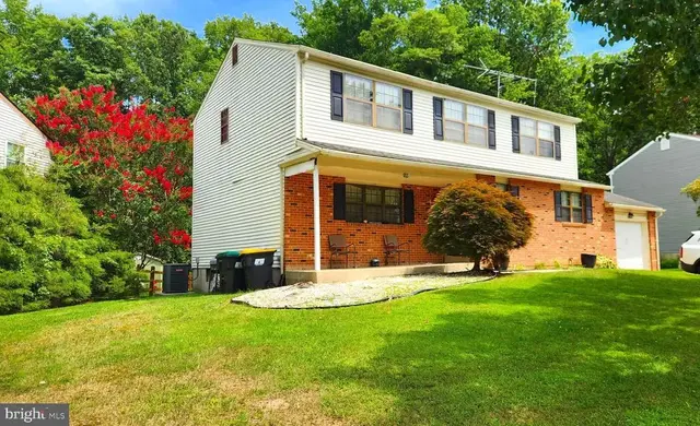 22 Broadleaf Dr, Newark