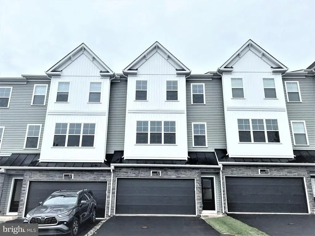 61 Becker Dr, CHALFONT