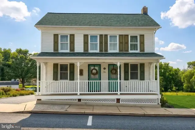 34 N Main St, York New Salem