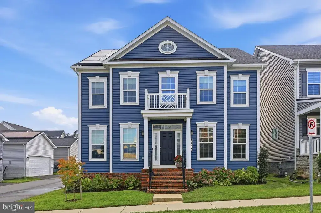 22000 Moorhen St, CLARKSBURG