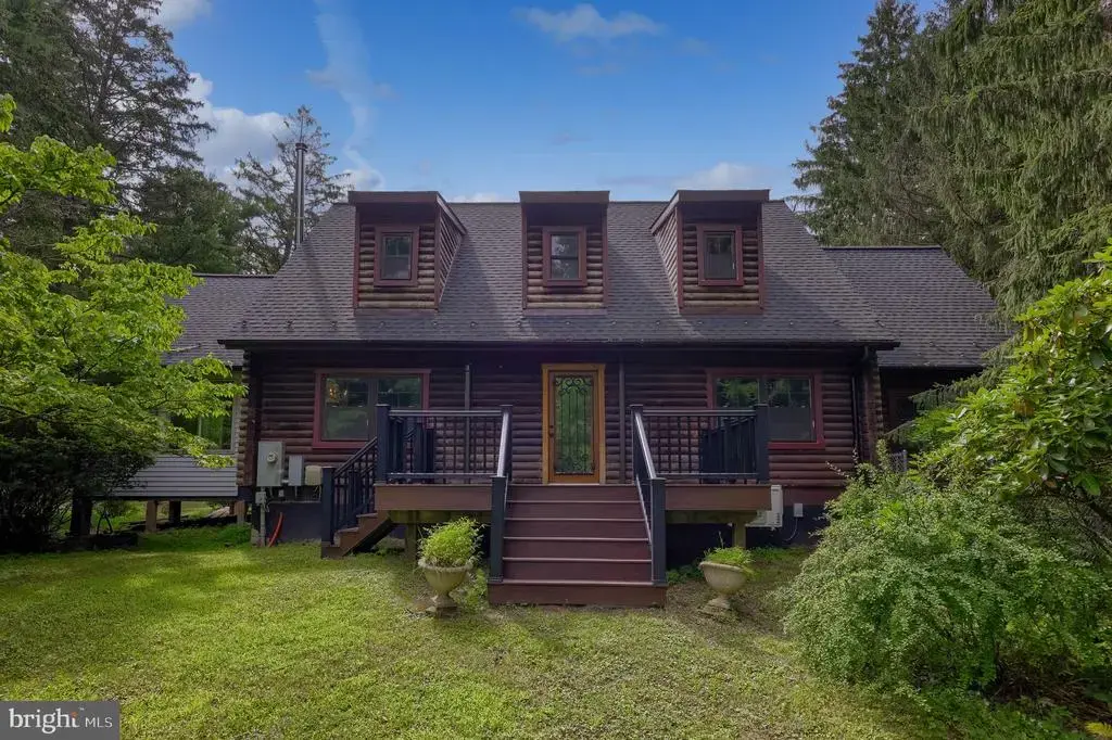 1702 Briarwood Ln, QUAKERTOWN