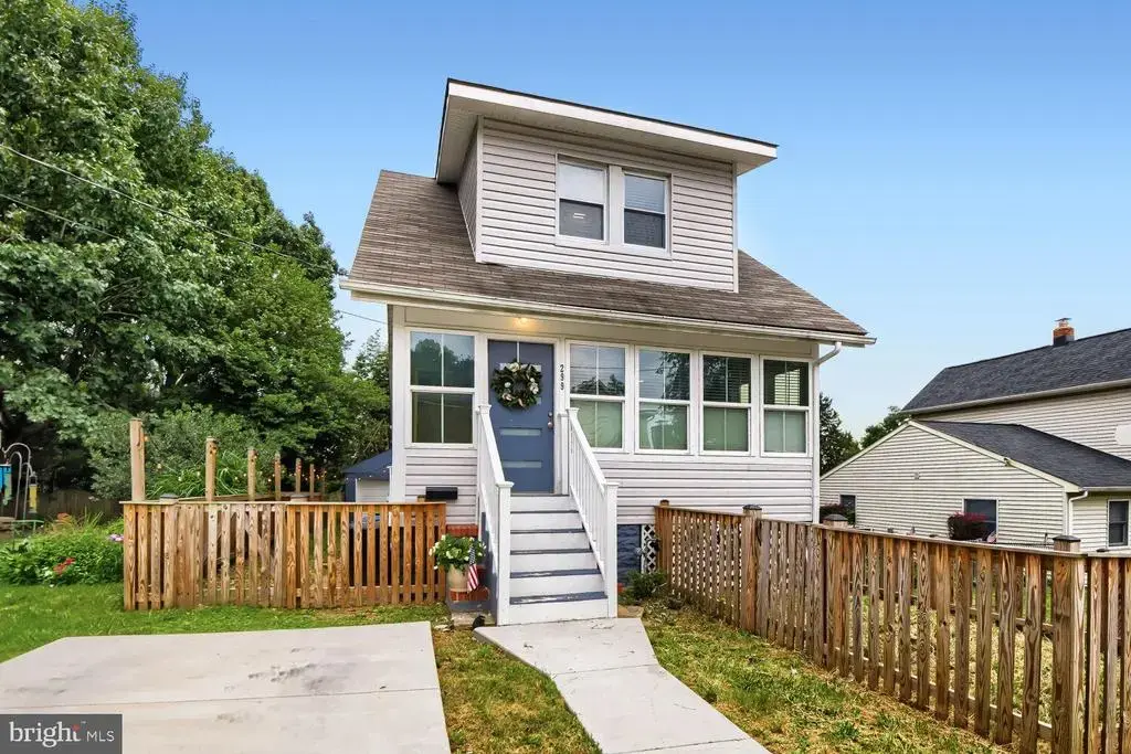 299 Lavern Ave, HALETHORPE