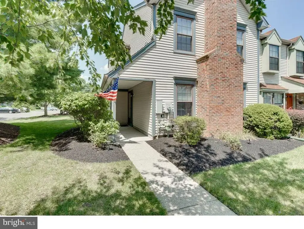 45 Tynemouth Ct, TRENTON