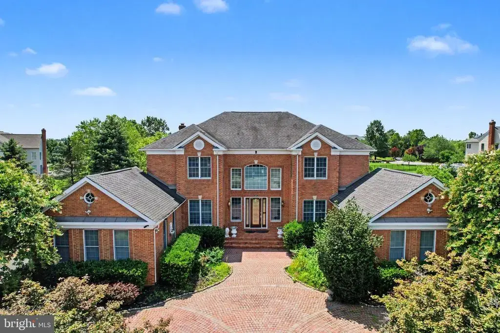 22727 Airmont Hunt Dr, ASHBURN
