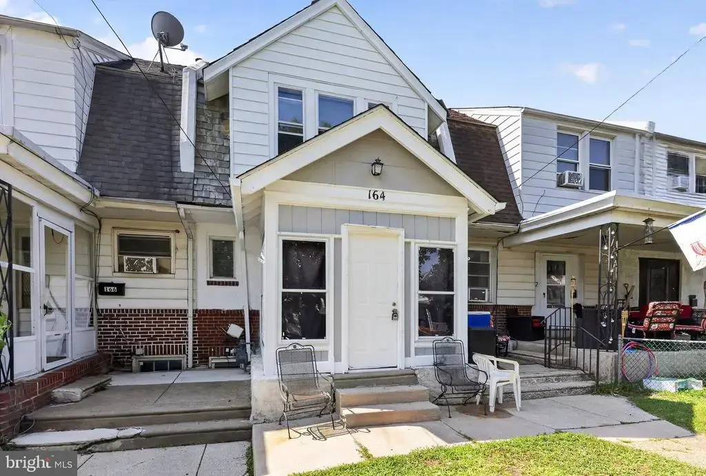 164 Blackburn Ave, LANSDOWNE