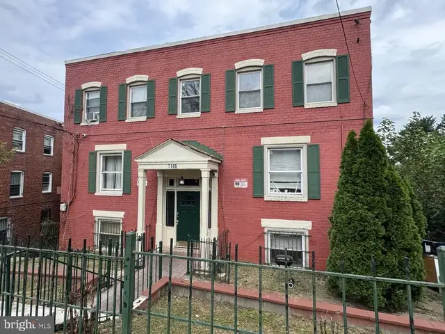3146 Buena Vista Ter Se, Washington