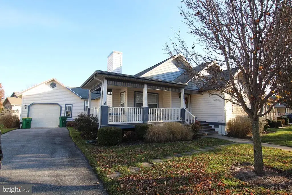 16415 John Rowland, MILTON