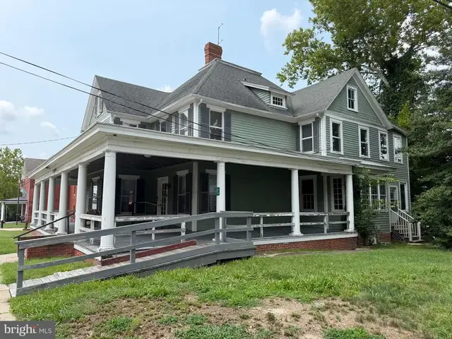 103 Gay St, Denton