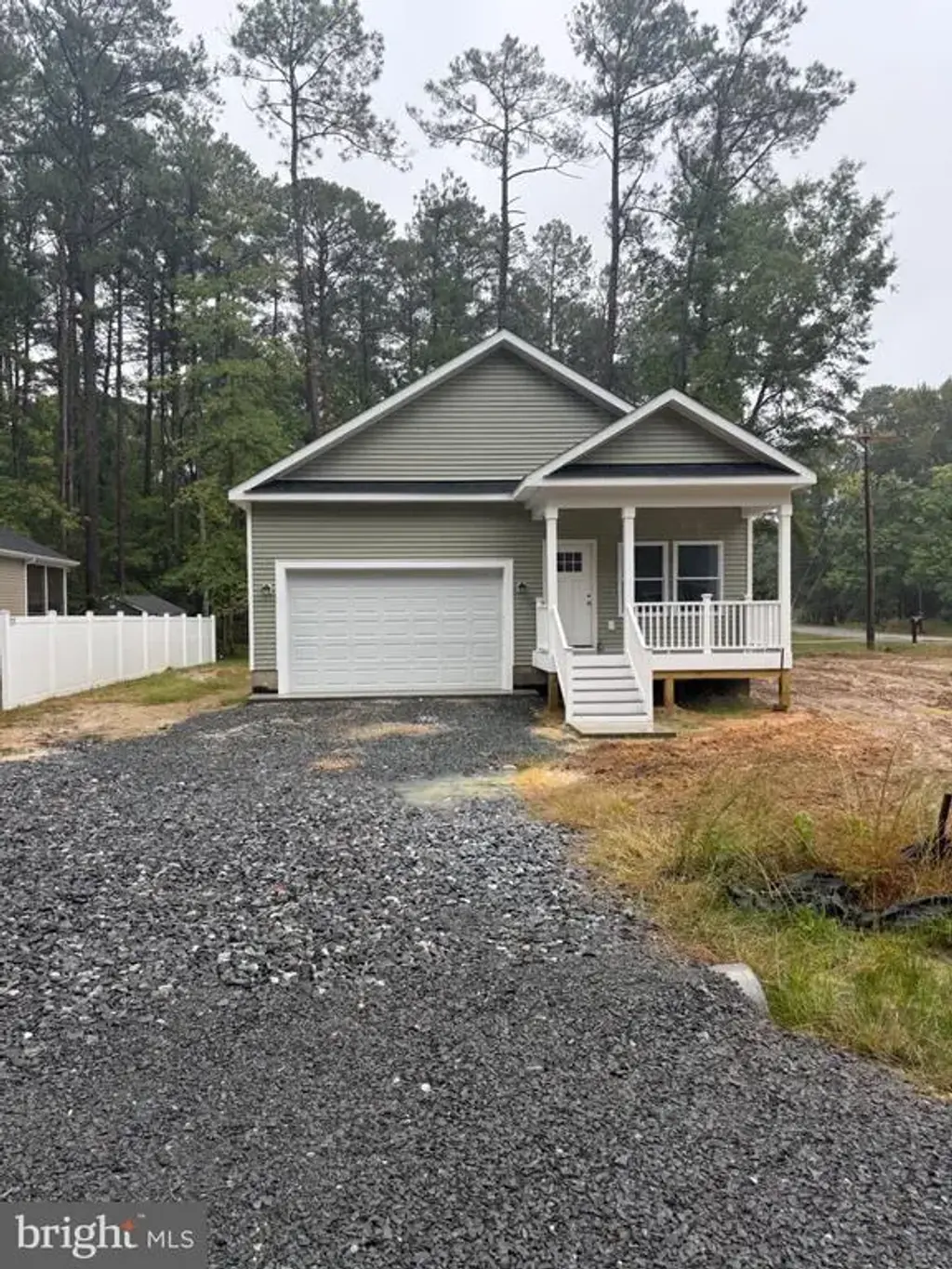 352 North Glebe Rd, MONTROSS