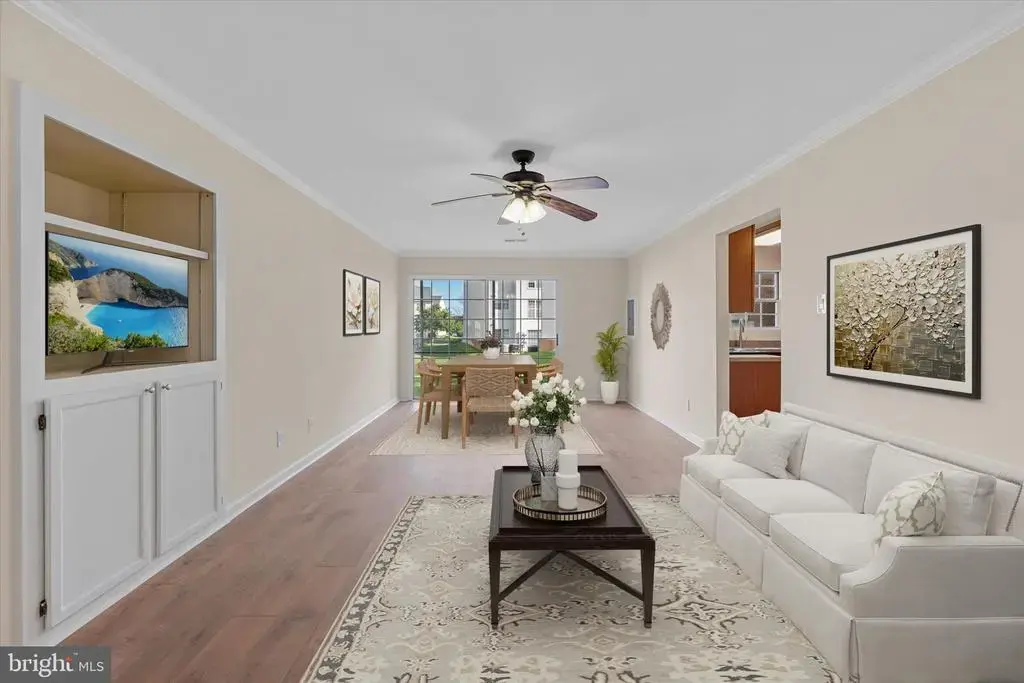 1116 Huntmaster Ter Ne #102, LEESBURG