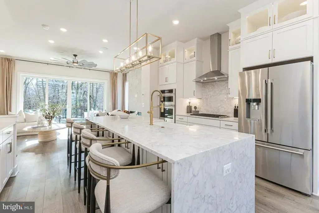 11591 Patriotic Ln, RESTON