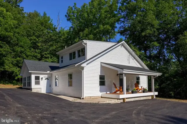250 Main St, Mohnton