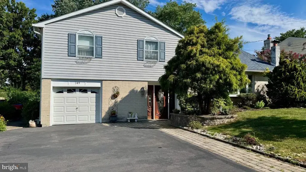 349 Rettop Pl, WARMINSTER