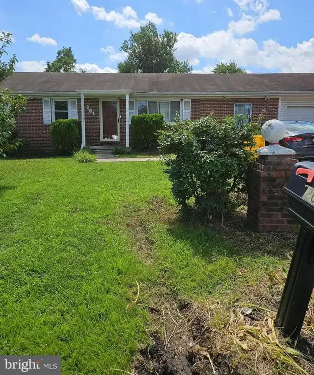201 Warfield Rd, GLEN BURNIE