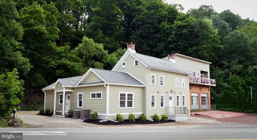 30 N Franklin St, LAMBERTVILLE