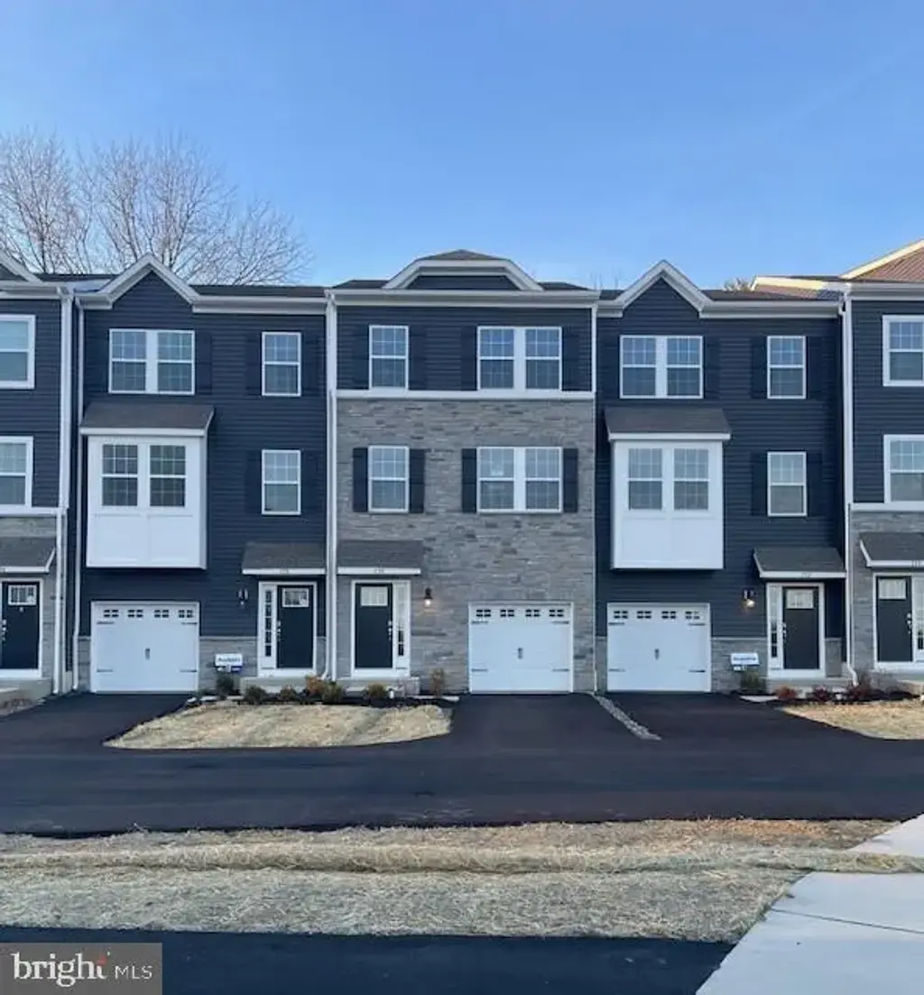 315 Lantern Court, SELLERSVILLE