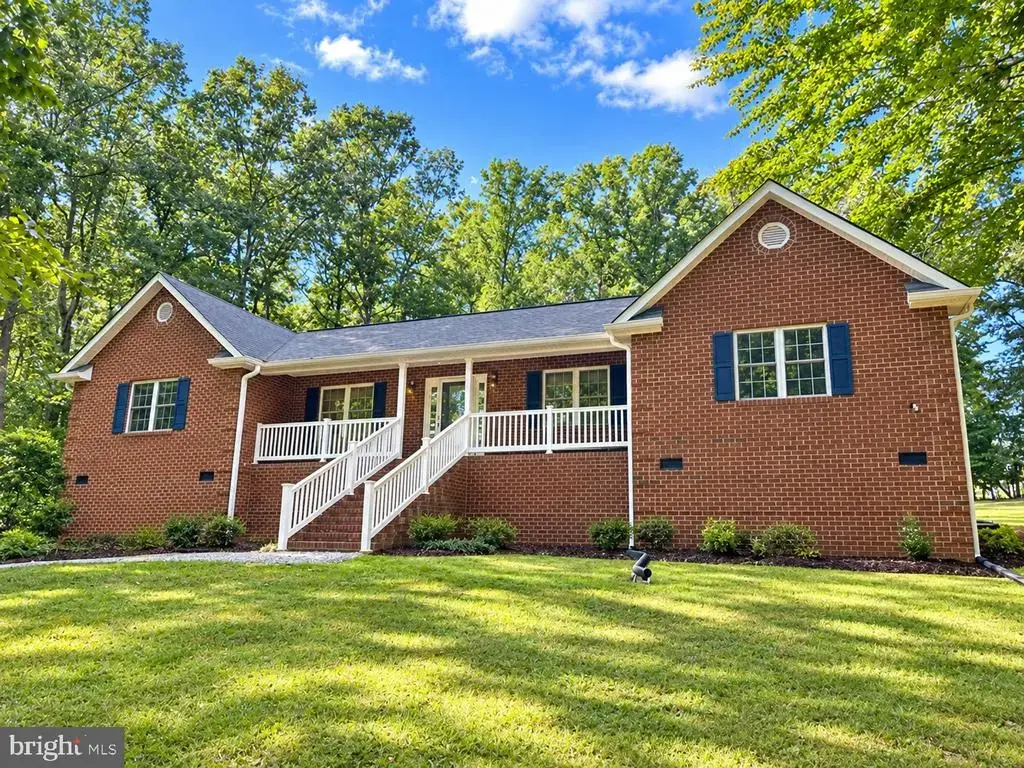 106 Lady Leigh Ann Ln, FREDERICKSBURG